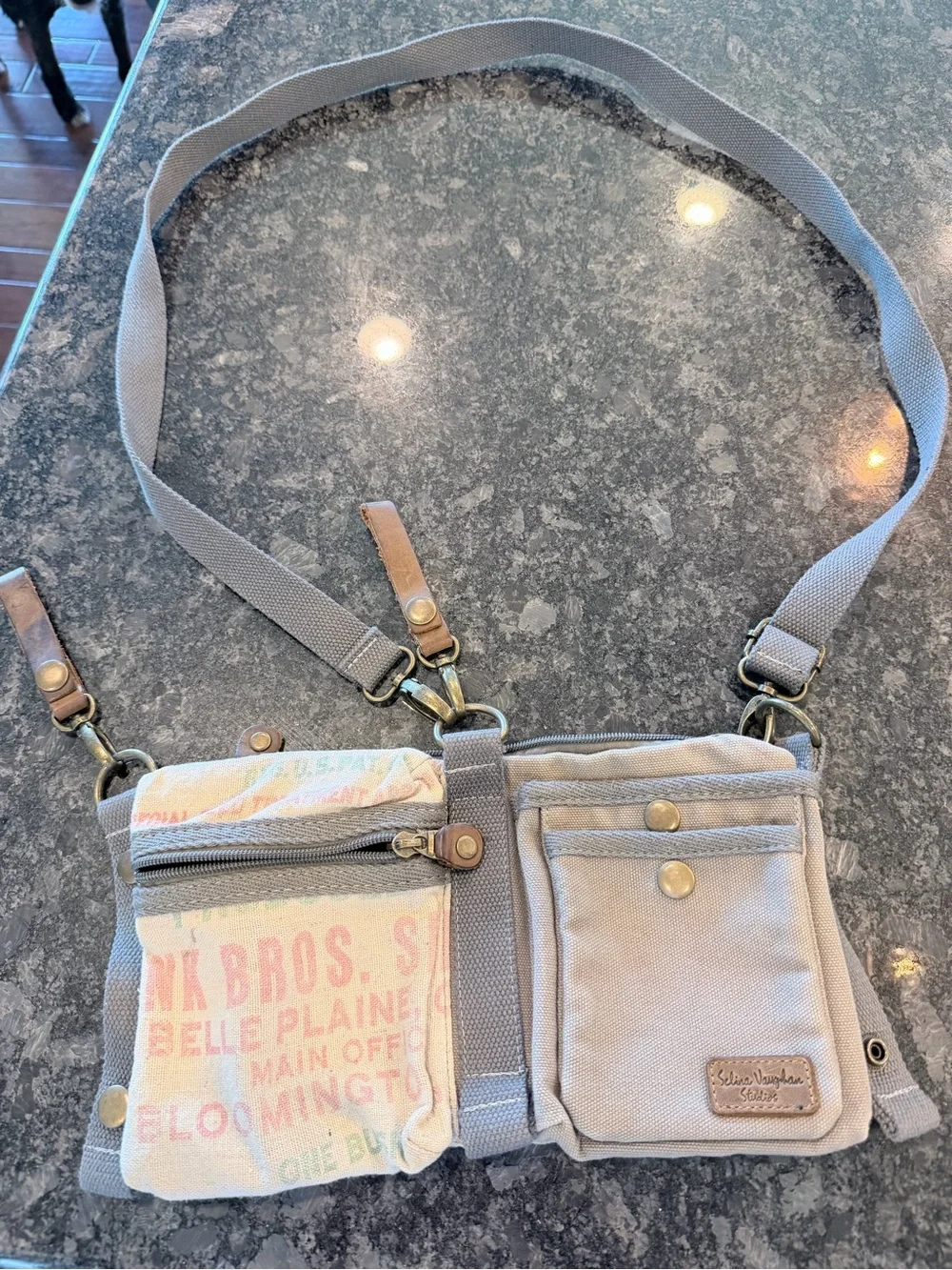 Selina Vaughan canvas Multi-Pocket Crossbody Bag in Light Gray